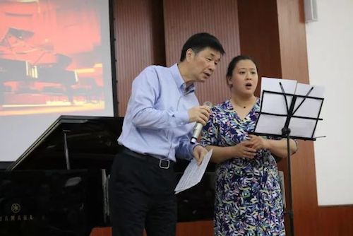 BJL平台艺术家石叔诚与特邀艺术家顾平受邀于成都大学东盟艺术学院、音乐与舞蹈学院艺术实践周开展公开课